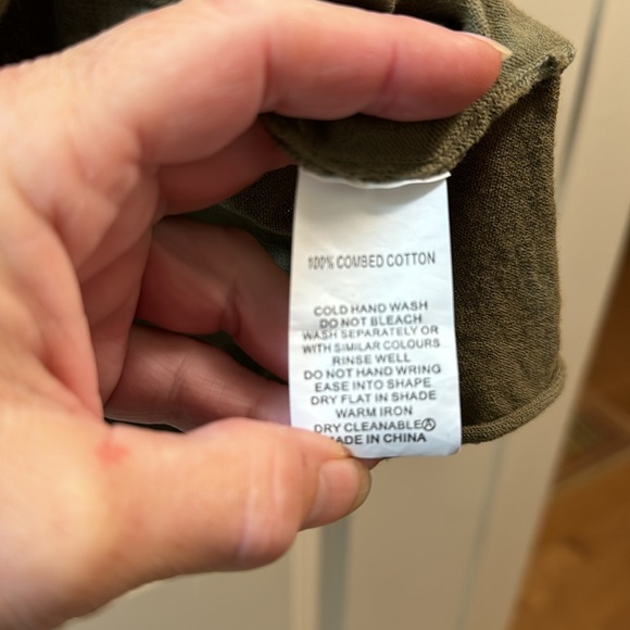 Fun sweater - Picture 6 of 9